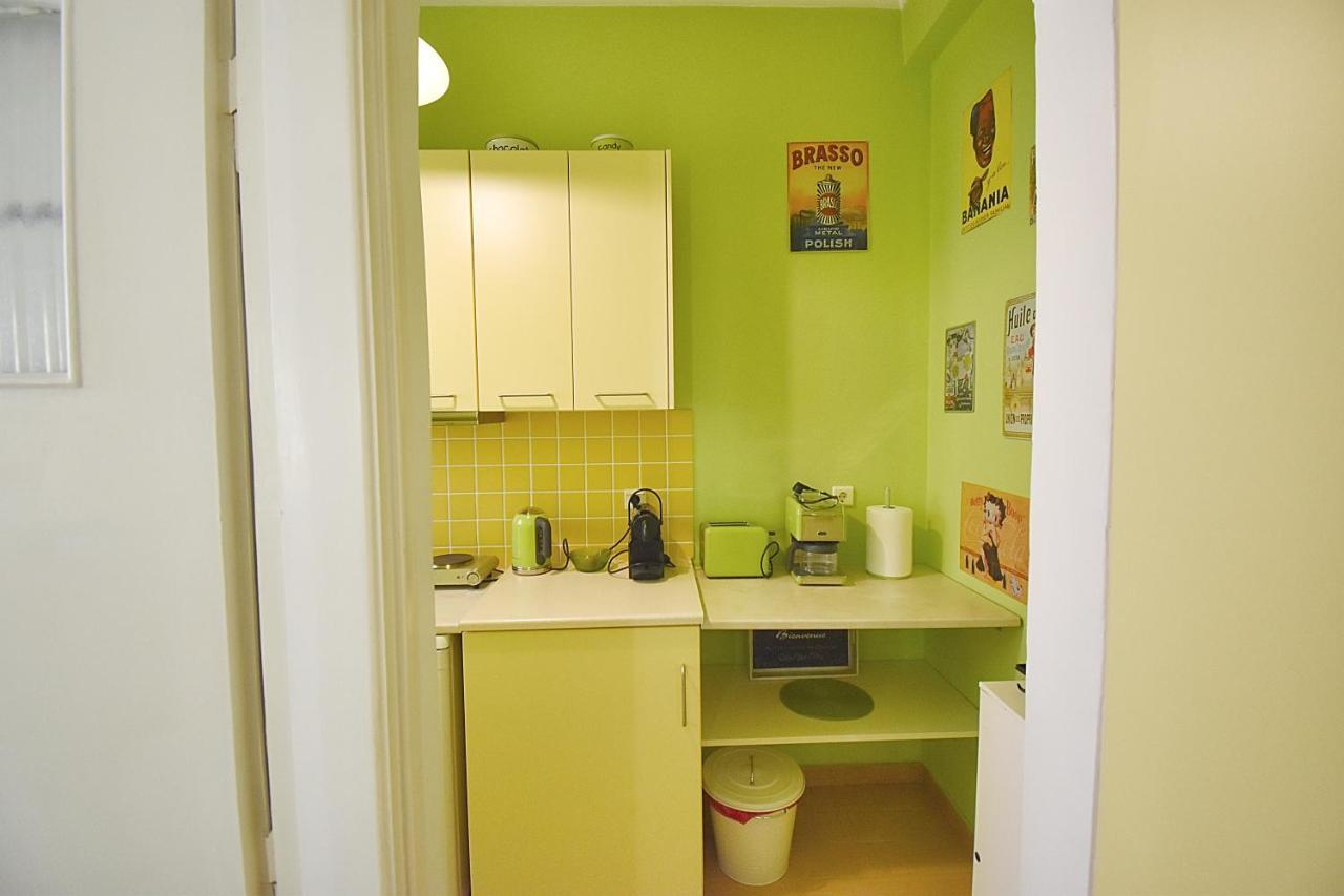 Check Point - Plaka Apartman Athén Kültér fotó
